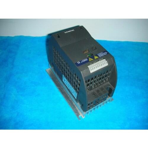 1PC USED SIEMENS 6SL3211-0AB13-7UA1 0.37KW