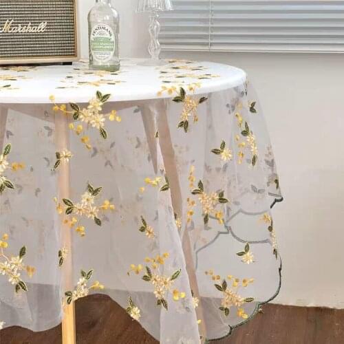 Retro Floral Embroidery Mesh Posing Background Cloth Girl Heart Lace Homestay Style Hollow Picnic Cloth Ins Tablecloth
