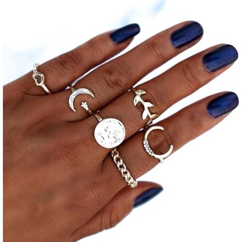 Bohemian Vintage Gold Crescent Star Geometric Joint Ring Set for Women Crystal Personality Design Ring Set Party Jewelry Gift