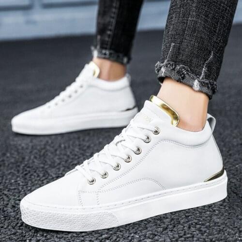 High Top Sneakers for Men Leather Lace Up Men Running Shoes Chaussure Homme Flat Casual Shoes Men Outdoor Male Walking Shoes