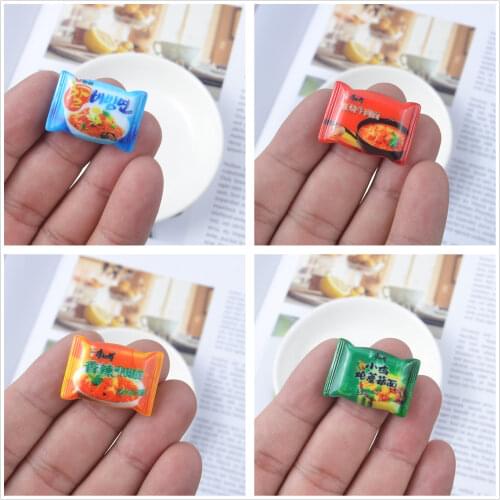8pcs/lot Simulation Cute Mini Noodles Food Dollhouse Miniature Model Doll House Decoration Gift Dolls