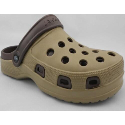 New double bottom foot garden shoes Non-slip round hole shoes mens beach shoes mens shoes low price wholesale