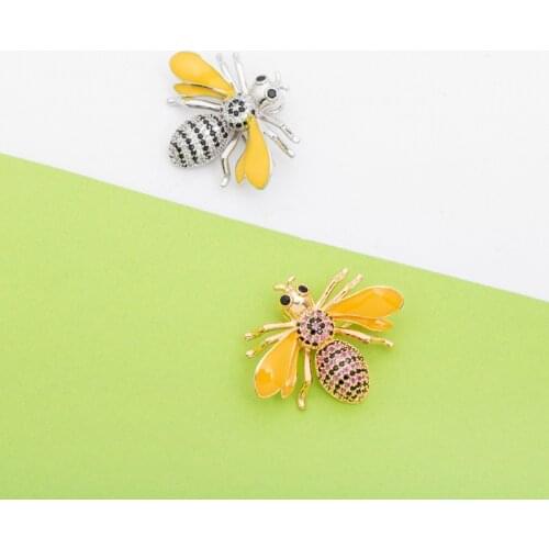 Lovely Bee Brooches for Women Men Luxury Pink Cubic Zirconia Insect Brooch Vintage Dress Scarf Enamel Pins 2021 Female Broche