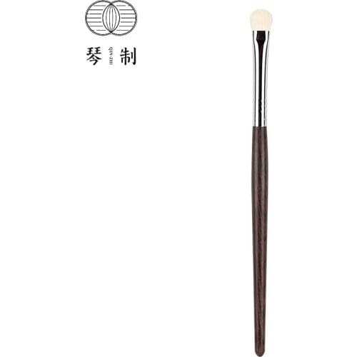 QINZHI Professional Handmade Make Up Brush G106 Small Eye Shadow Brush Soft Saikoho Goat Hair Makeup Brushes
