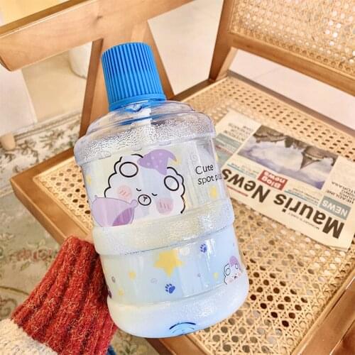 OAPE Large Capacity 1000ML Straw Plastic Cartoon Print Water Cup Simple Cute Bear Printing Drink Bucket With Handle