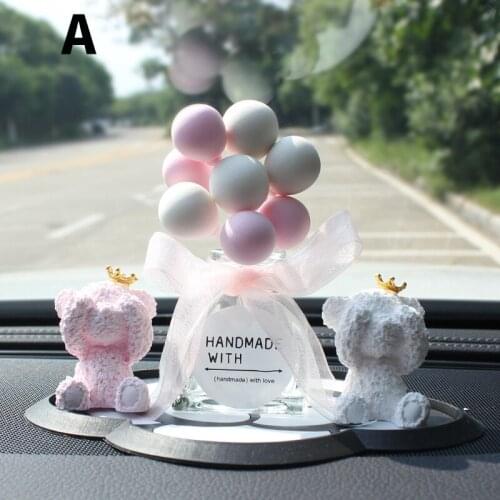 Gypsum Bear Ornament Car Console Decoration Charm Crystal Balloon Ornament Car Perfume Interior Decor Crystal Girls Women