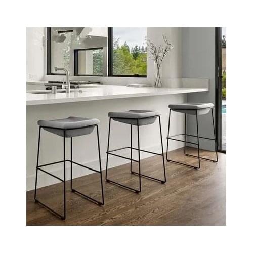 00100 Solid wood bar table and chair.. Small round table