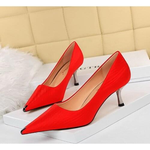 Sexy Nightclub Women Pumps Red Silk Pointed Toe Stiletto Escarpins 5cm High Heels Lady Fashion Wedding Bridal Stripper Shoes