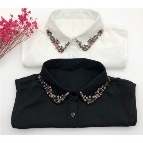 Fashion Shirts Fake Collars for Women White False Collar Girls Handmade Flower Beads Half Shirt Detachable Collars Accessories