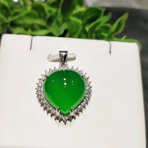 Delicate green chalcedony inlaid 925 Silver Green Agate heart-shaped jade necklace clavicle gifts pendant
