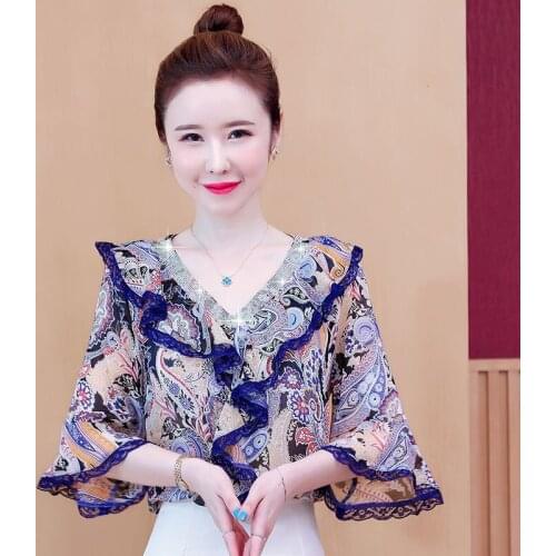 Diamond-studded V-neck blouse womens summer 2021 new style Korean floral short-sleeved printed trumpet sleeve chiffon shirt