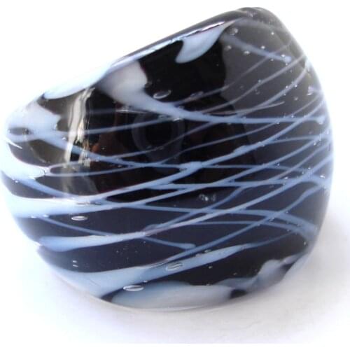 RED SNAKE Fashion Ring Handmade Black and White line Murano Glass Rings