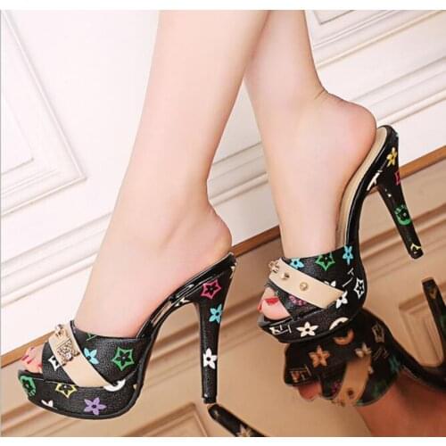 Miaoguan Fashion Womens Platform Shoes High-heeled Slippers Open-toe Large Size Metal Decoration Outside The Female Slippers