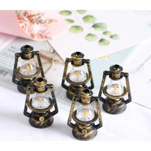 Dollhouse Kerosene Lamp Luminescent Mini Plastic Retro Lantern Miniature Toy Kids Toy for Dollhouse