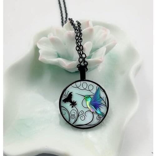 2018 New Blue Hummingbird Necklace Hummingbird Pendant Glass Bird Jewelry Art Glass Cabochon Necklace