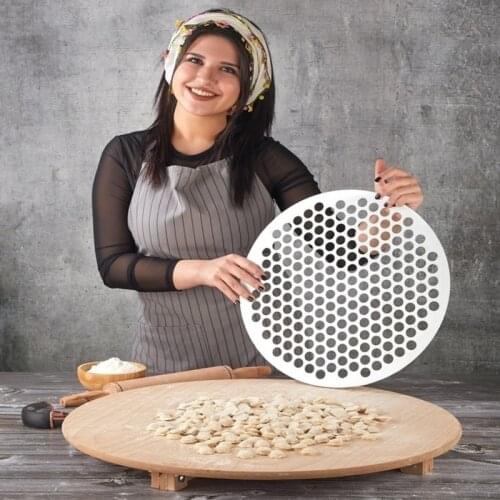 Practical Ravioli Mold 200 Pieces At One Time Cutting Apparatus Pasta Pastry Dough Confectionery Cakes Sweetmeat Meatball Maker Home Kitchen Dumpling Patty Mold Stamp Cutter Machine Easy