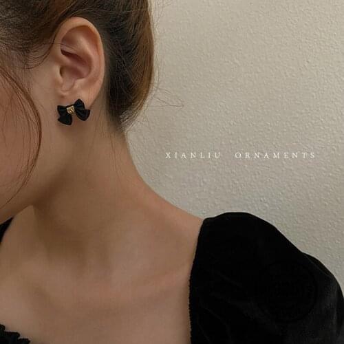 S925 Silver Needle Earrings For Women Black Bow Retro Hong Kong Style Hepburn Korean Temperament High-end Fashion Jewelry INEFFA