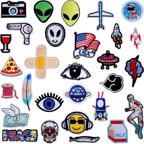 Alien Space Eyes ET UFO Myth Iron On Patches Sewing Embroidered Applique for Jacket Clothes Stickers Badge DIY Apparel Accessory