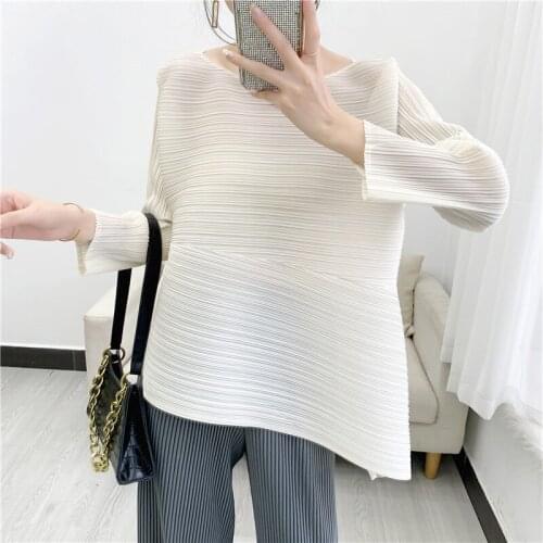 2021 Spring Autumn New casual t-shirts Miyake pleated Irregular basic Long Sleeve tees Loose Large folda womens fashion Tops