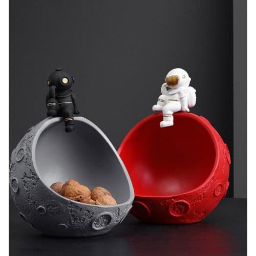 Key storage resin astronaut doll storage box home decoration art sculpture living room dining table figurines decoration D247