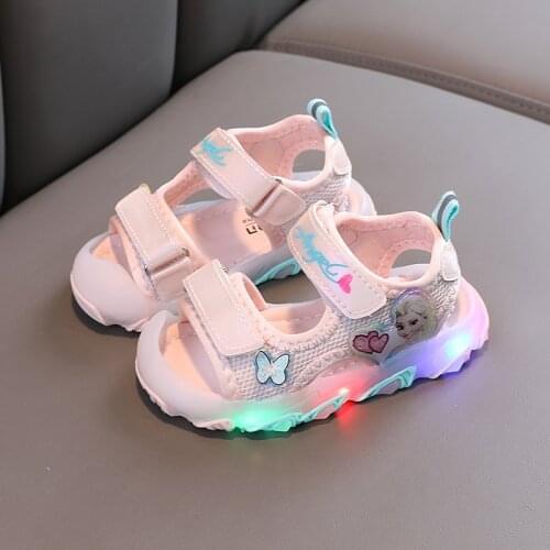 Disney summer new fashion frozen elsa baby Baotou toddler sandals girl Korean cartoon led light soft bottom non-slip sandals