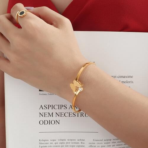 Inspired Jewelry Gold Plated Tarnish Free Non Fading Square Bangle Diamond Decorate Women Fashion Jewelry Bangle