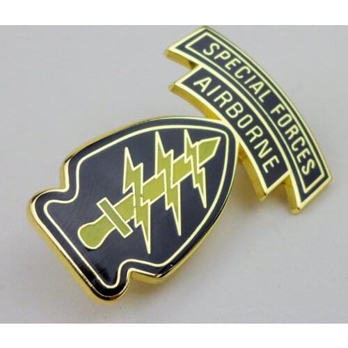 Us Army Special Forces Command Airborne Combat Badge Pin Green Beret Badge