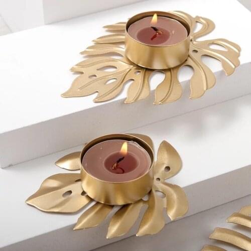 Metal Candlestick Exquisite Stable Leaves Candelabra Lightweight Portable Iron Candle Holders Creating Warm Romantic Atmosphere