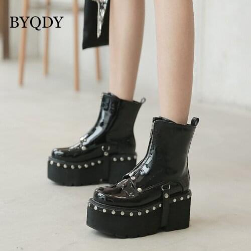 BYQDY New Punk Rivet Boots For Woman Patent Leather Round Toes Studded Thick High Heels Ankle Booties High Platform Winter Shoes