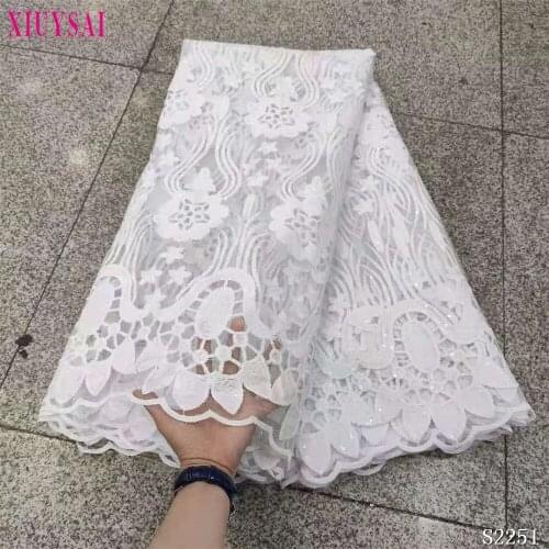 Cheap Wholesale White Nigerian Net Mesh Lace Fabric Sequins Lace Fabrics 2021 High Quality African French Tulle Lace Fabric