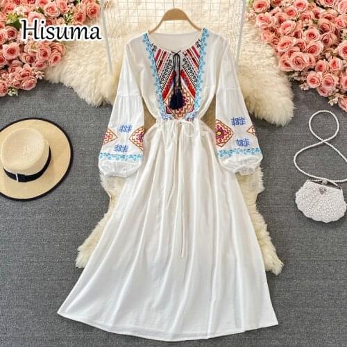 2021 autumn new women O-neck lantern sleeve embroidery cotton with linen A-line dress female Chic elegant lace-up beach dresses