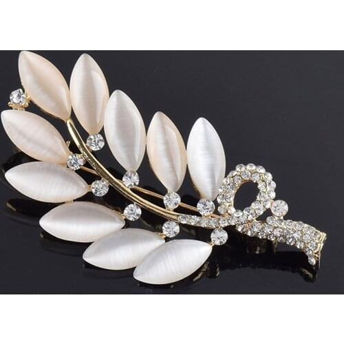 USTAR Created opal stone Leaf brooches for women pins gold color rhinestone cameo lapel pin scarf broche christmas gifts S8