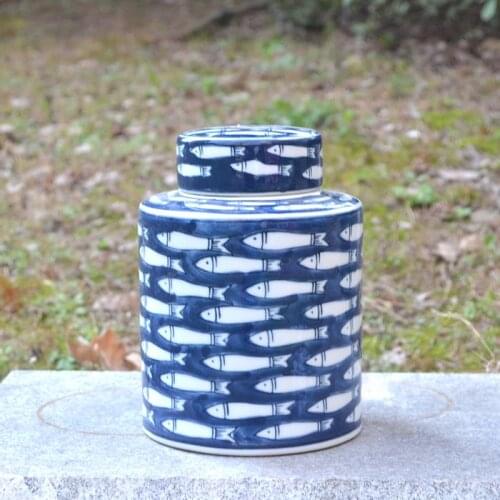 Vase Neoclassical Ceramic Arrangements Blue and White Porcelain Circular Decorative Cans European-style Pastoral Decorative Cans