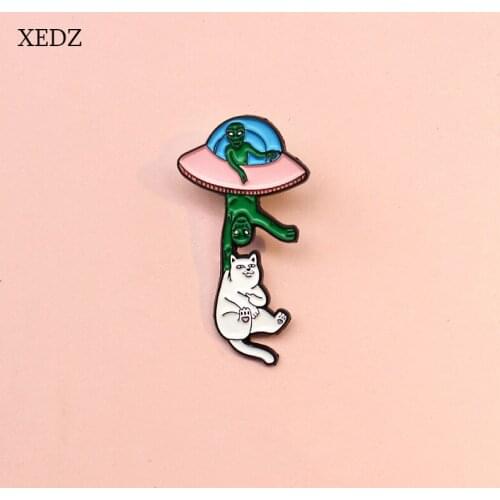 XEDZ Cartoon Green Alien Spaceship UFO Enamel Brooch Fashion Cute Animal White Cat Pet Fat Cat Badge Jewelry Gift For Friends