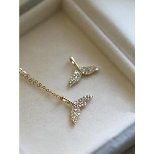 GOLDtutu Gold Pendants