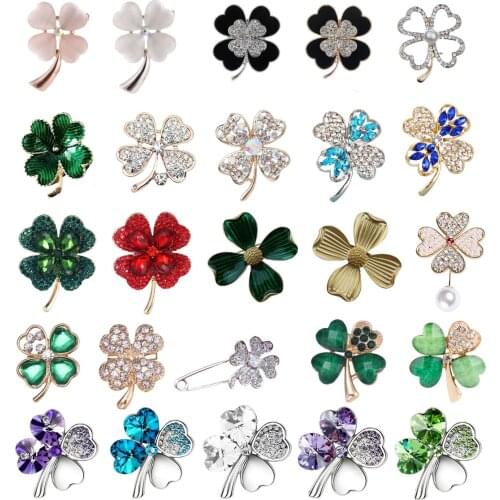 Hot Creative Light Luxury High-end Four-leaf Clover Brooch Sale Product Copper Inlaid Zircon Brooch Plant Brooch Pin Jewelry