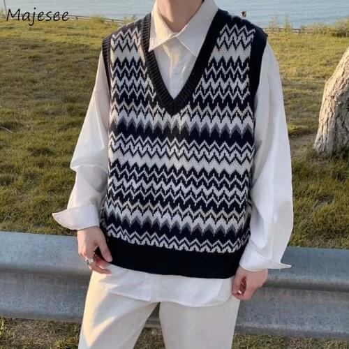 Black Jacquard Sweater Vests Men Vintage Plus Size S-3XL Baggy Casual V-neck Knitted Jumpers Male Fall Popular Warm Preppy Teens