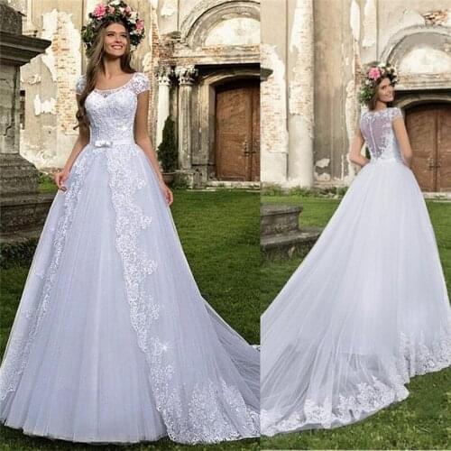 Scoop Short Sleeves European Lace Appliques Wedding Dress Ribbon Waist Ladies 2020 Bridal Gowns Custom Spring