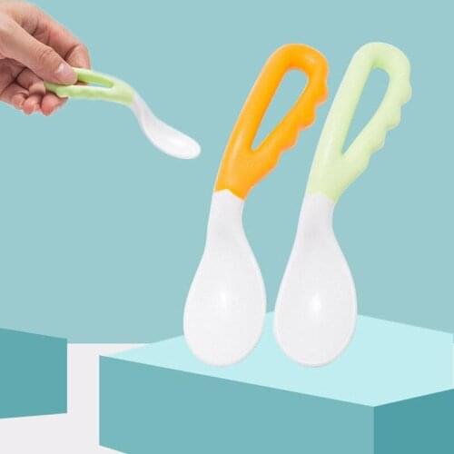 1Pcs Baby Food Supplement Feeding Spoon Childrens Products Curved Handle Easy to Grasp Children Tableware Baby Spoon
