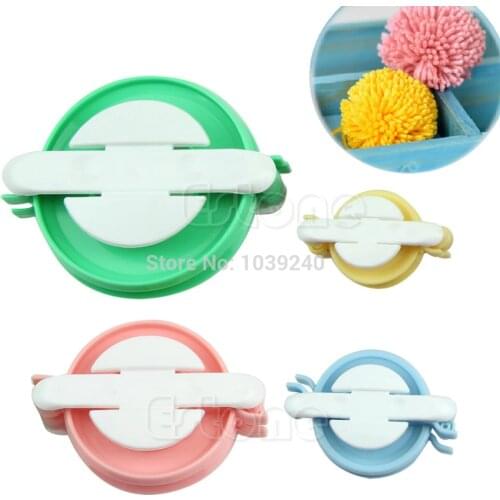 4 Sizes Sewing Tools Pompom Maker Fluff Ball Weaver Needle Craft Knitting Wool Tool DIY Set Sewing Accessories