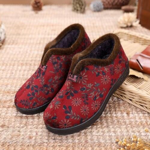 Winter Comfort And Warmth Plus Velvet Mother Cotton Boots High Quality Outdoor Retro Ethnic Style Embroidered Shoes