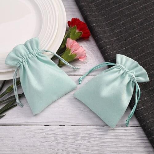 100 Jewelry Bag Packaging Velvet Drawstring Pouches Wedding Party Flannel Fungus Gift Bags can Personal Customized Logo