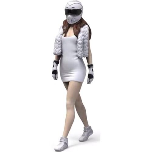 Unpainted Racing Girl GK Resin Figure 1/35 Scale Model Kit Self-Assembled Colorless Figures Resin Kit LW.41