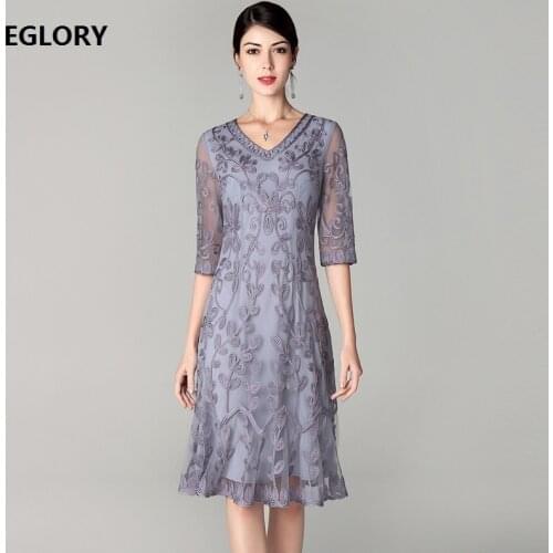 XXXXL Dress Vestidos 2019 Summer Fashionable Women V-Neck Allover Appliques Embroidery 3/4 Sleeve Vintage Retro Dress 50s 60s