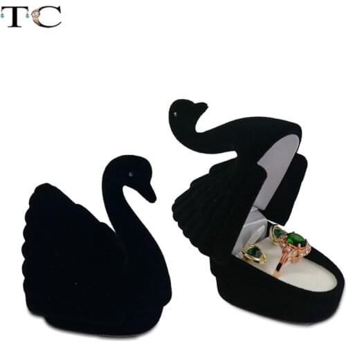 2019 New Novelty Velvet Swan Ring Box Hot Elegant Lovely Earring Box Carrying Case Gift Fashion Case Jewelry Display Packaging