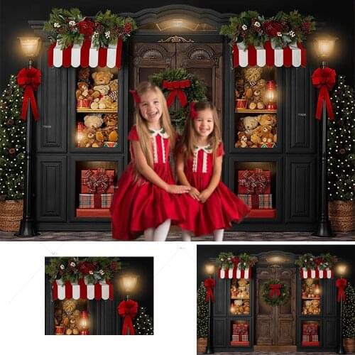 Toy Shop Background Photo Shoot Store Vintage Wood Door Wreath Bear Toys Gifts Lamp Winter Christmas Backdrop Portrait Photocall