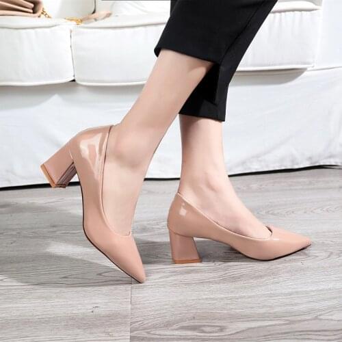 Elegant Womens Shoes 2019 New Patent Leather Shallow Mouth Black Work Single Shoes Square Heel Pointed High Heels Simple Pumps