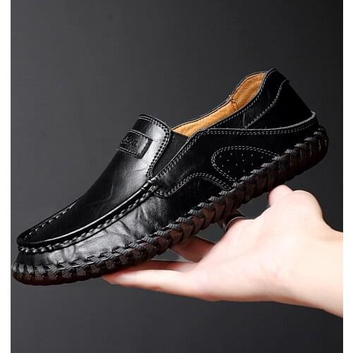 Men Casual Shoes Loafers Sneakers 2020 New Men Fashion Leather Comfortable Loafers Casual Shoes Big Size 48