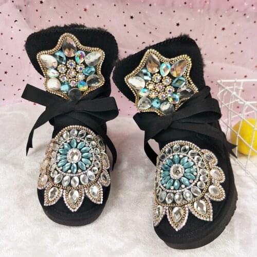 Black Suede Snow Boots Women Flat Shoes Woman 2019 Fashion Bling Rhinestone Crystal Boots Plus Fur Warm Winter Shoes Botas Mujer