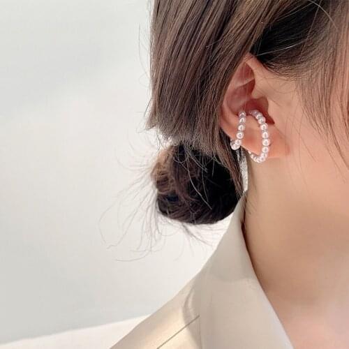 AOMU New 2019 Korean Geometric C Shape Clips Pearl Ear Bone Clip Earrings for Women Girls Party Earless Hole Simple Accessories